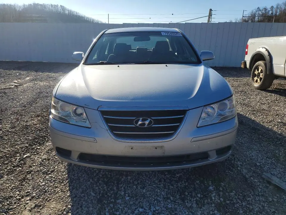 2010 HYUNDAI SONATA GLS  