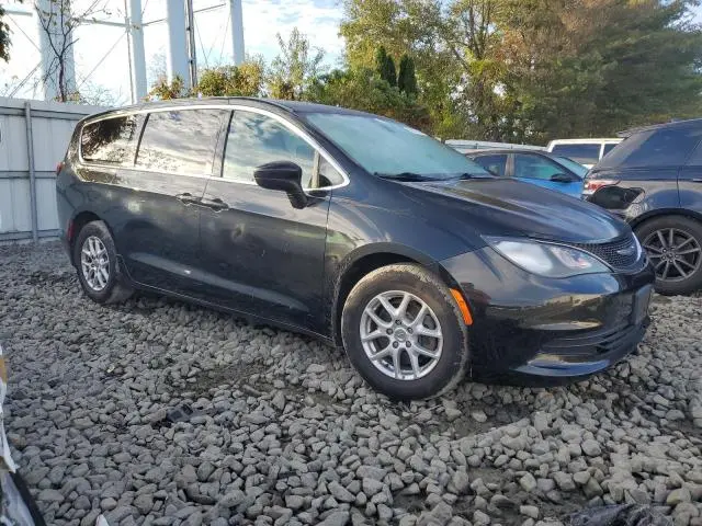 2017 CHRYSLER PACIFICA LX  