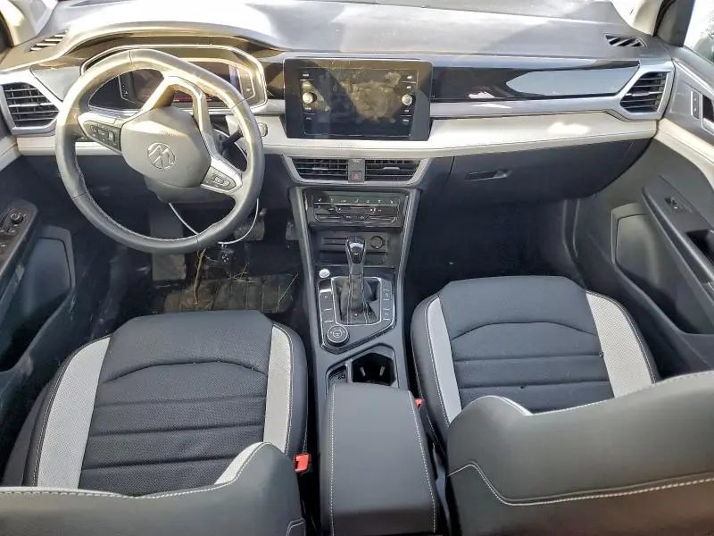 2025 VOLKSWAGEN TAOS SEL  