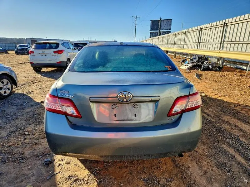 2011 TOYOTA CAMRY LE  