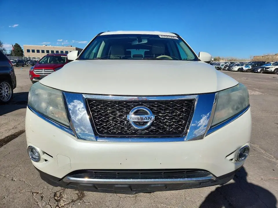 2015 NISSAN PATHFINDER SL  