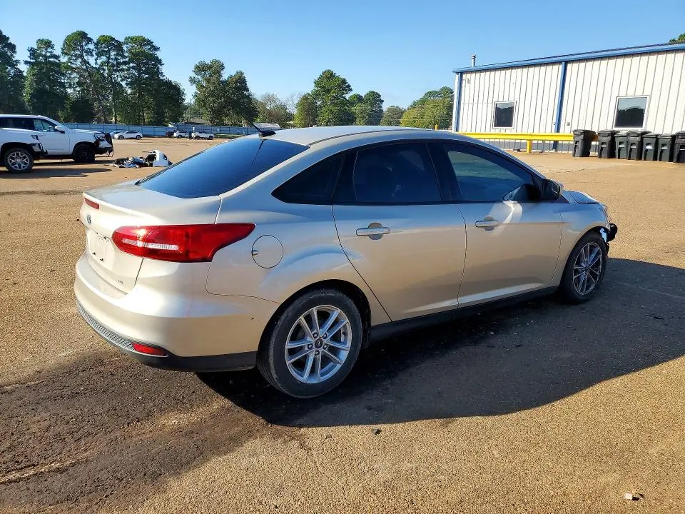 2018 FORD FOCUS SE  
