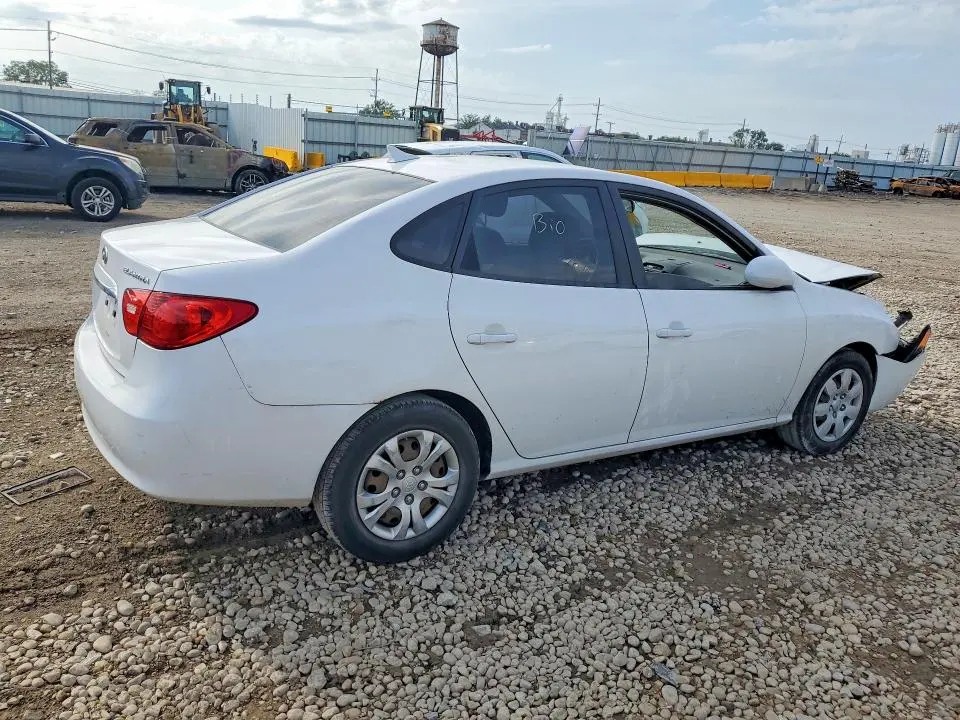 2010 HYUNDAI ELANTRA GLS  