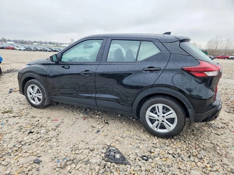 2024 NISSAN KICKS S  