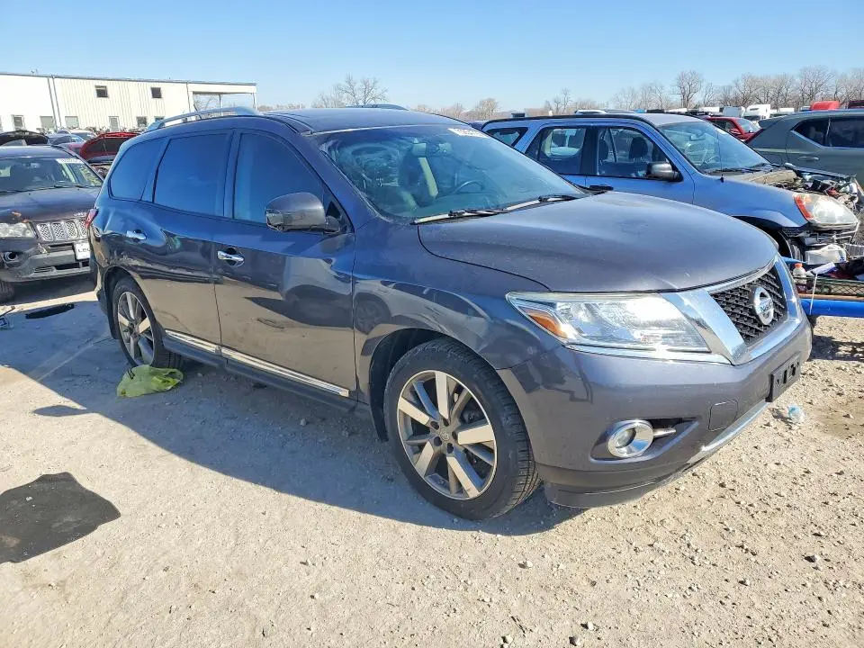 2014 NISSAN PATHFINDER S  