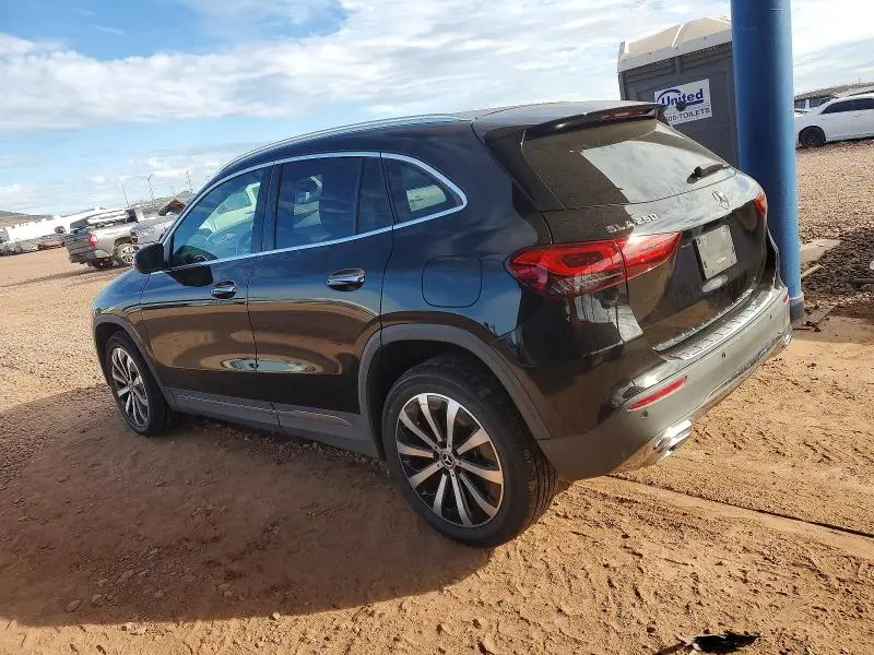 2021 MERCEDES-BENZ GLA 250  