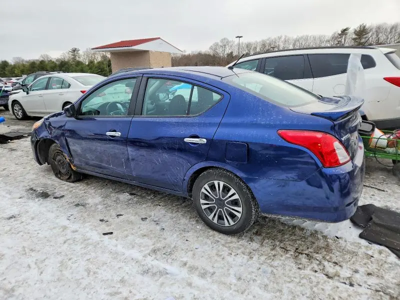2019 NISSAN VERSA S  