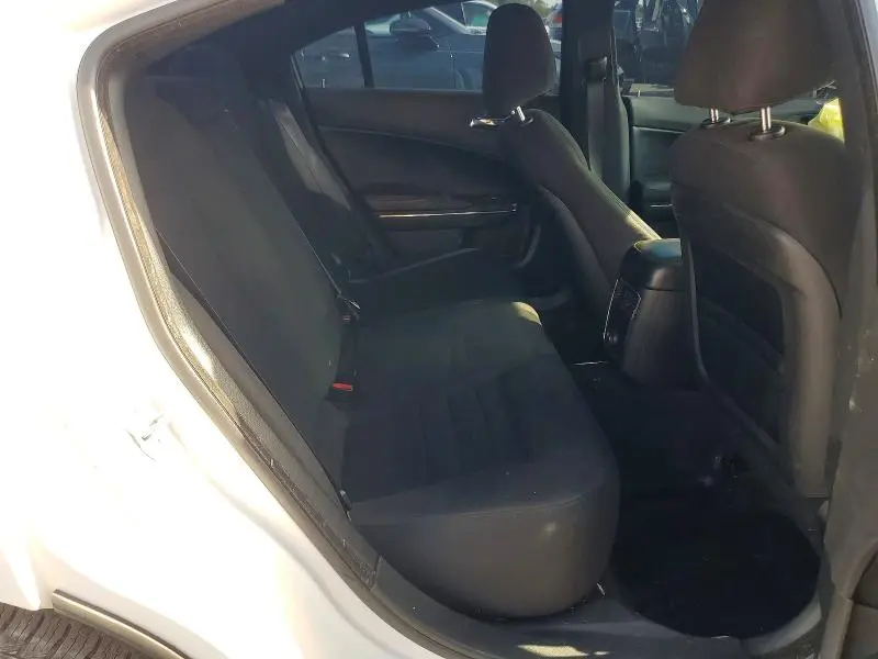 2013 DODGE CHARGER SE  
