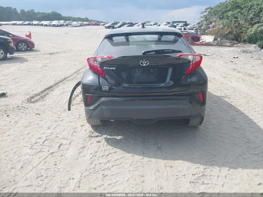 2021 TOYOTA C-HR XLE