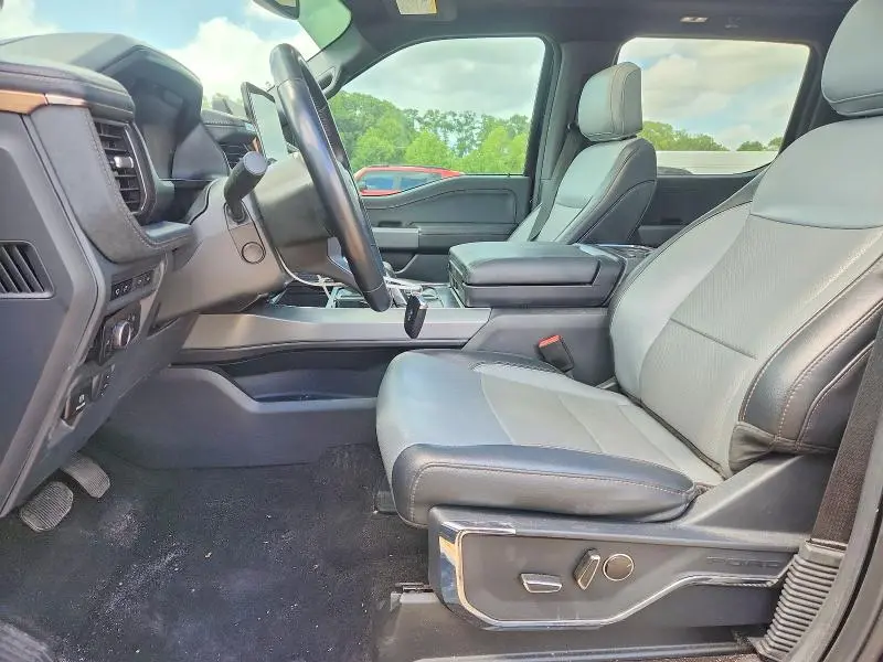 2023 FORD F150 LIGHTNING PRO  