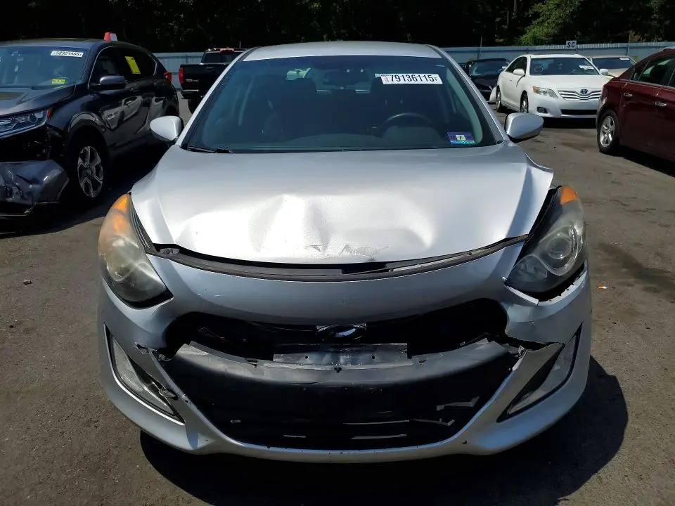2013 HYUNDAI ELANTRA GT BASE  
