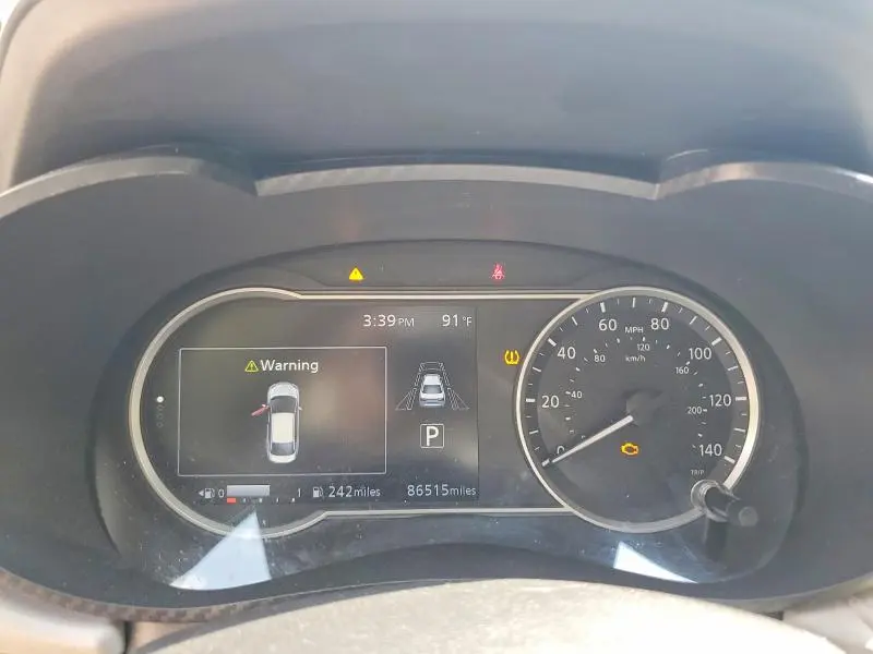 2021 NISSAN VERSA SV  