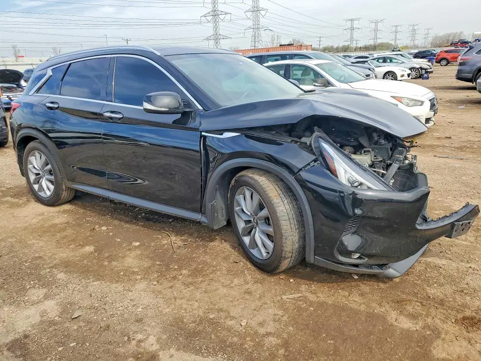 2019 INFINITI QX50 LUXE  