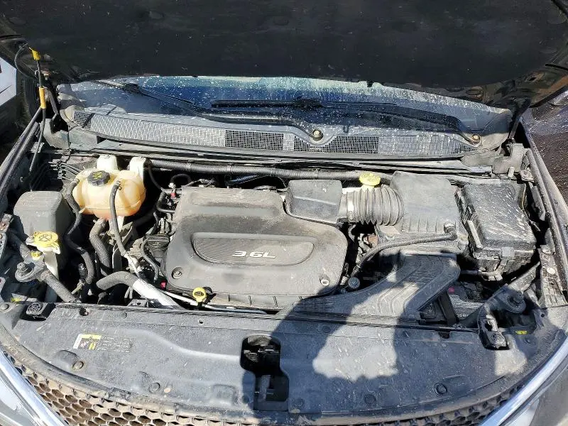 2017 CHRYSLER PACIFICA LIMITED  