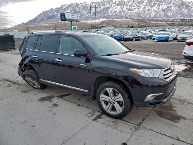 2013 TOYOTA HIGHLANDER LIMITED  