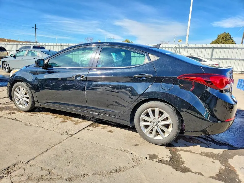2014 HYUNDAI ELANTRA SE  