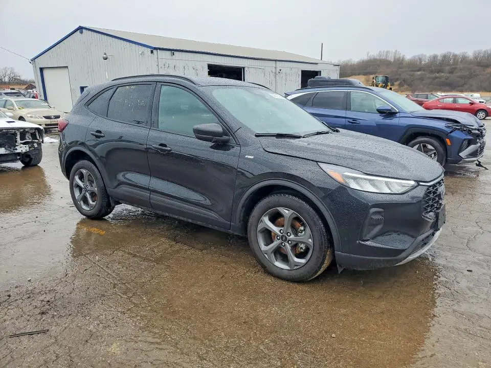 2025 FORD ESCAPE ST LINE  