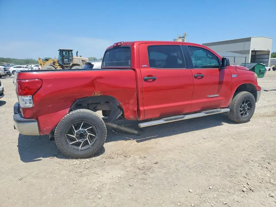 2011 TOYOTA TUNDRA CREWMAX SR5  