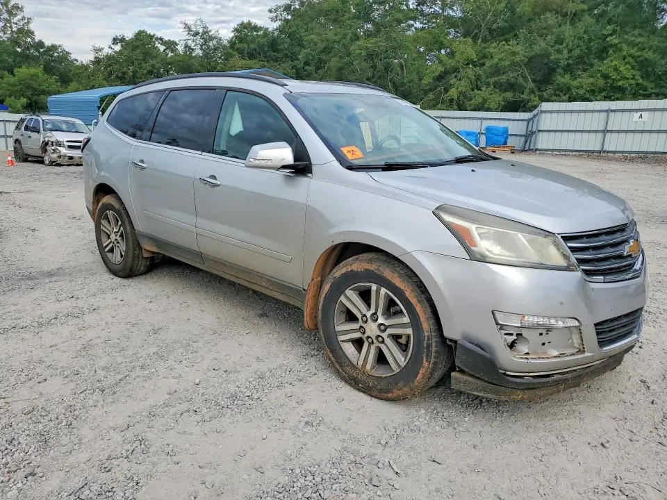 2015 CHEVROLET TRAVERSE LT  