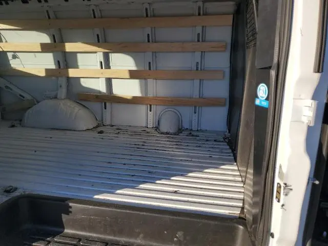 2025 GMC SAVANA G2500  