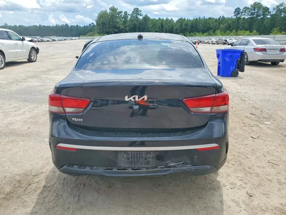 2023 KIA RIO LX  