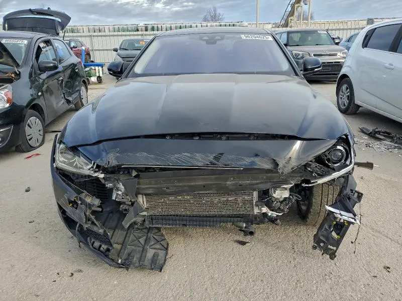 2017 JAGUAR XE PREMIUM  