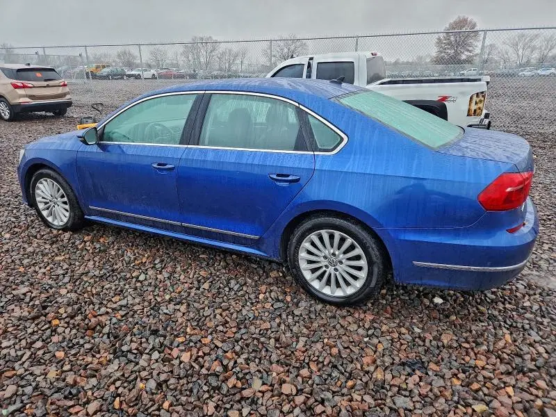2016 VOLKSWAGEN PASSAT SE  