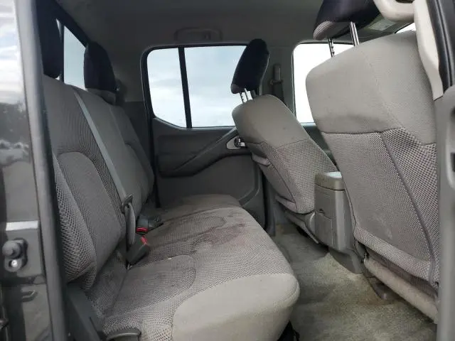 2015 NISSAN FRONTIER S  