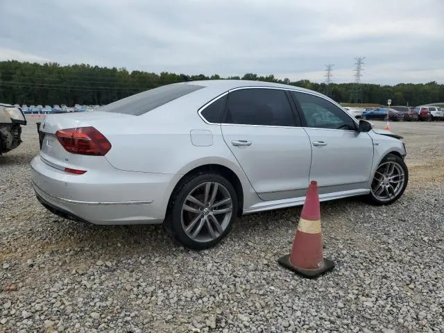 2019 VOLKSWAGEN PASSAT SE R-LINE  