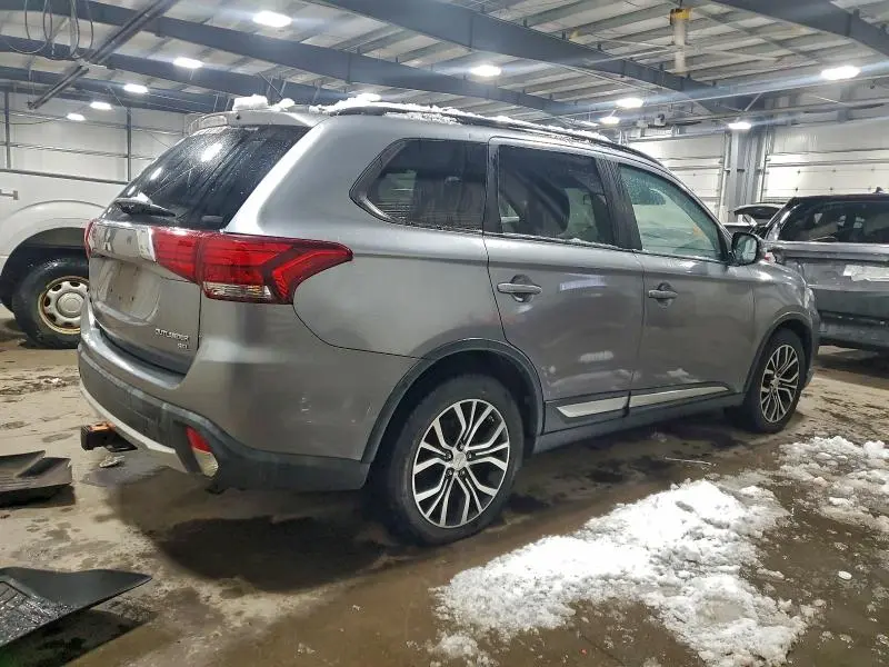 2016 MITSUBISHI OUTLANDER SE  