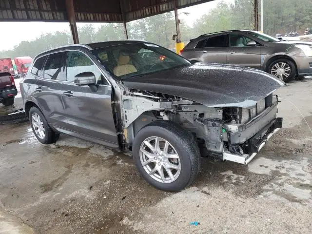 2020 VOLVO XC60 T5 MOMENTUM  