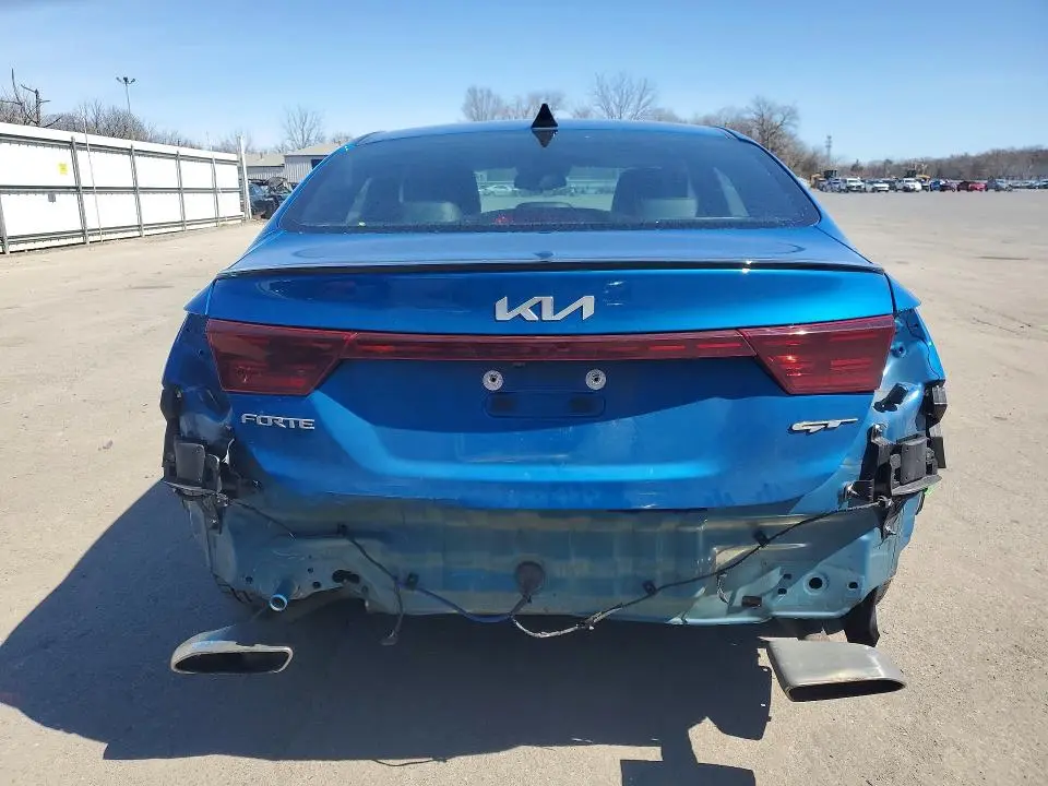 2022 KIA FORTE GT  