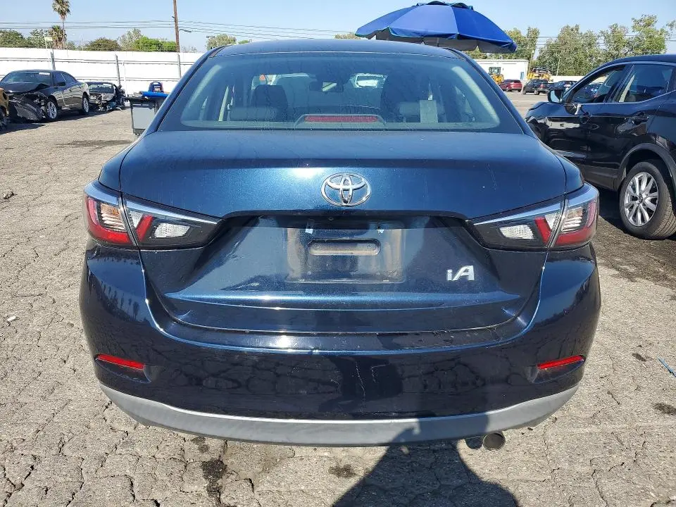 2018 TOYOTA YARIS IA BASE  