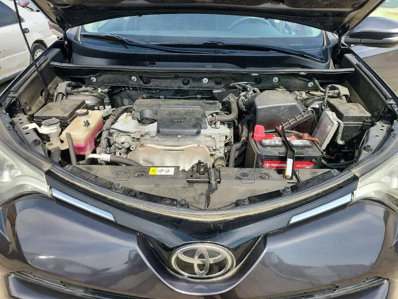 2018 TOYOTA RAV4 XLE  