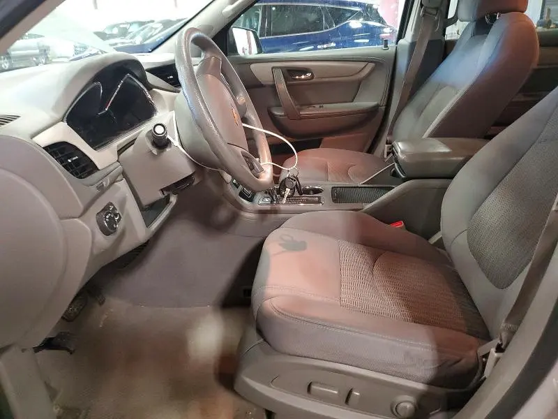 2015 CHEVROLET TRAVERSE LS  