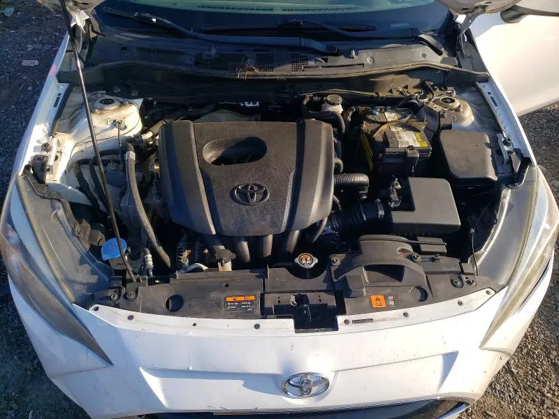 2018 TOYOTA YARIS IA BASE  