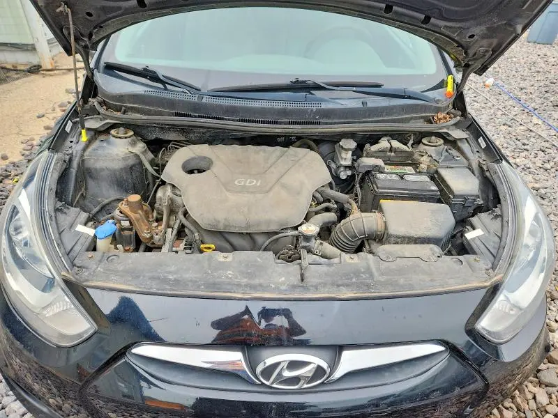 2013 HYUNDAI ACCENT GS  