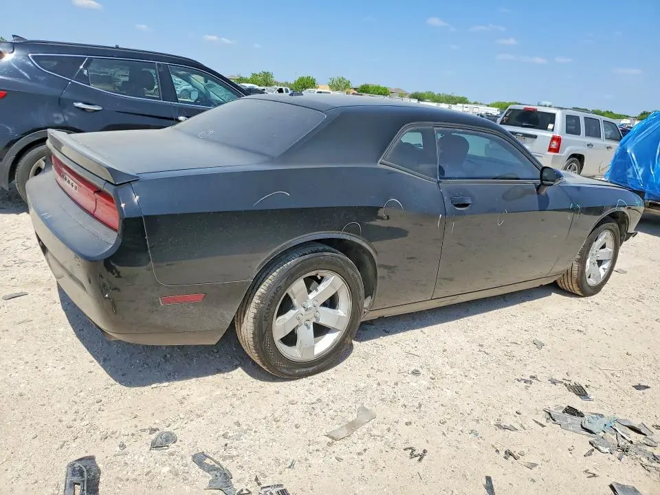 2012 DODGE CHALLENGER SXT  