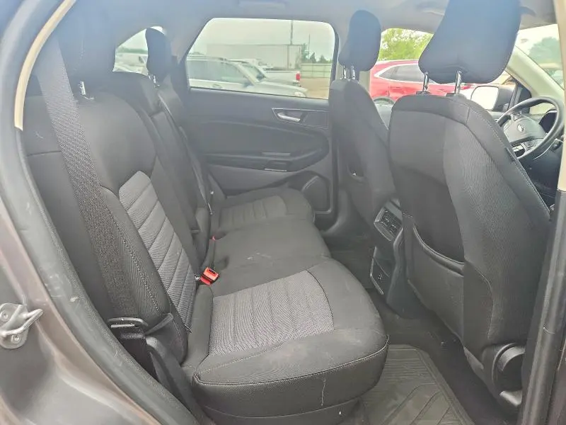2021 FORD EDGE SE  