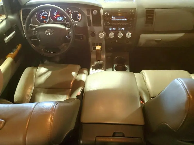 2013 TOYOTA TUNDRA LIMITED V8  