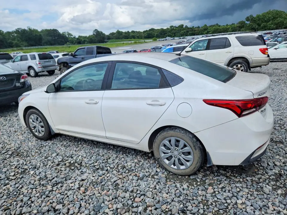 2022 HYUNDAI ACCENT SE  