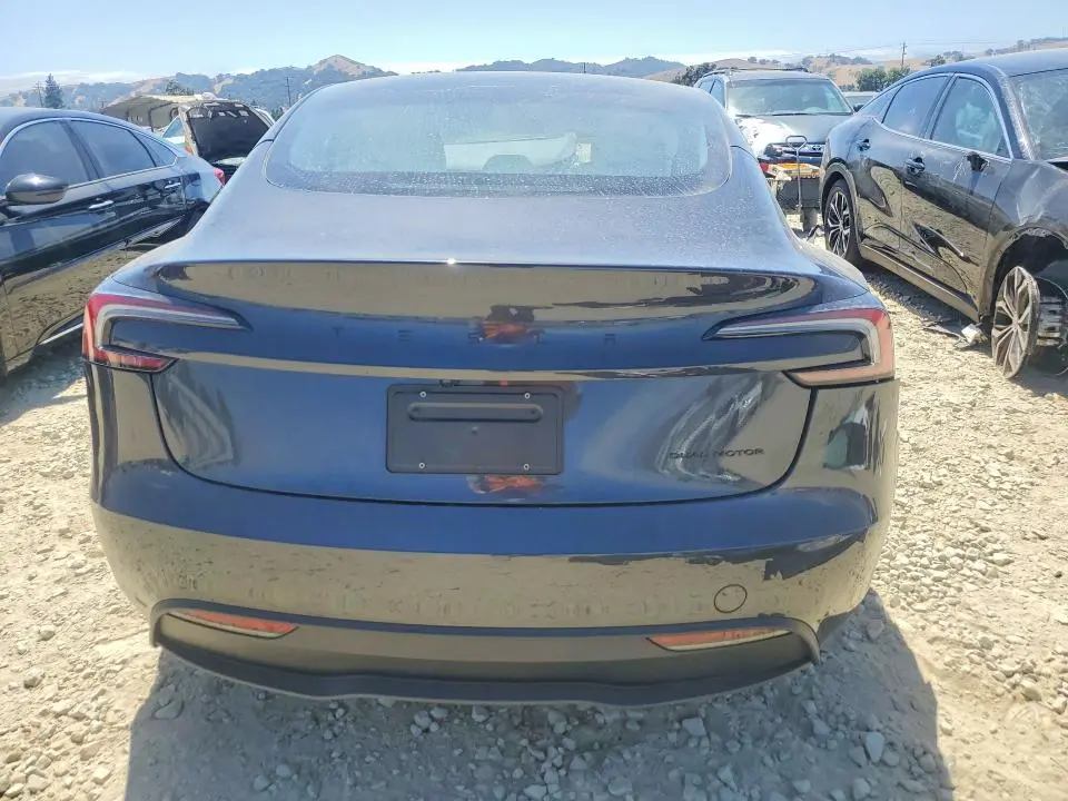 2026 TESLA MODEL 3   