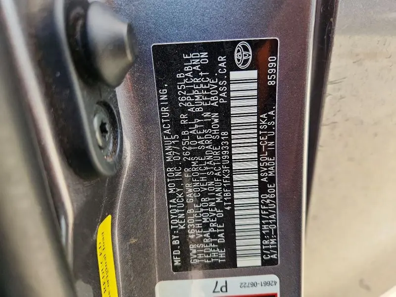 2015 TOYOTA CAMRY SE  