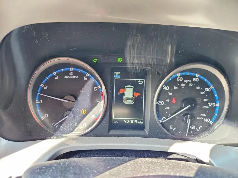 2018 TOYOTA RAV4 XLE  
