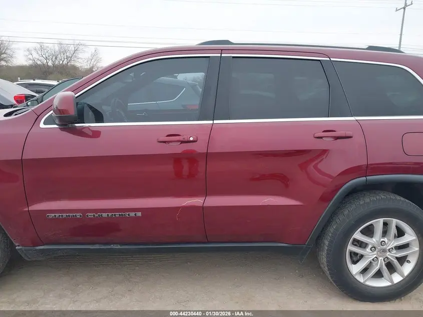 2017 JEEP GRAND CHEROKEE LAREDO 4X2