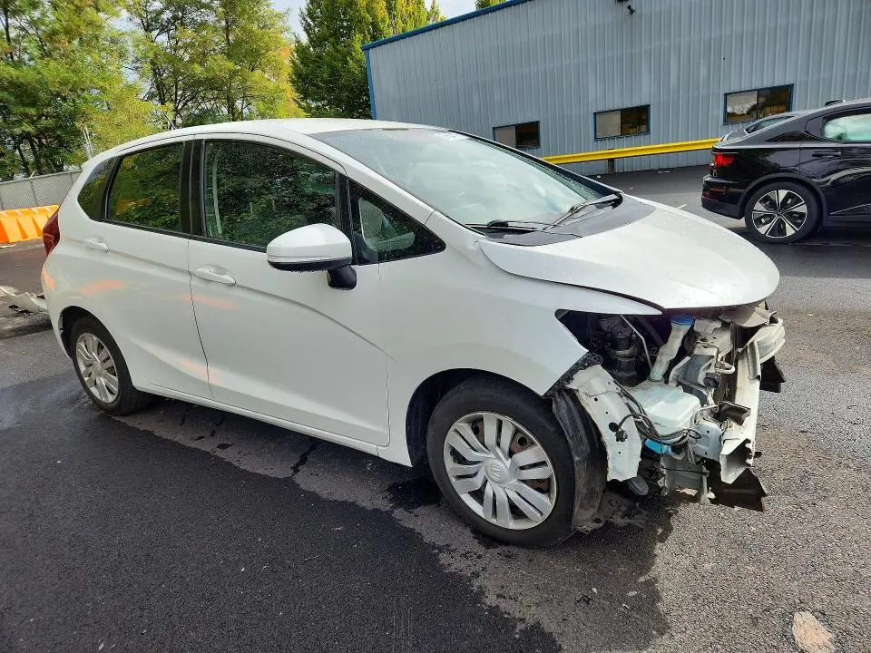 2016 HONDA FIT LX  