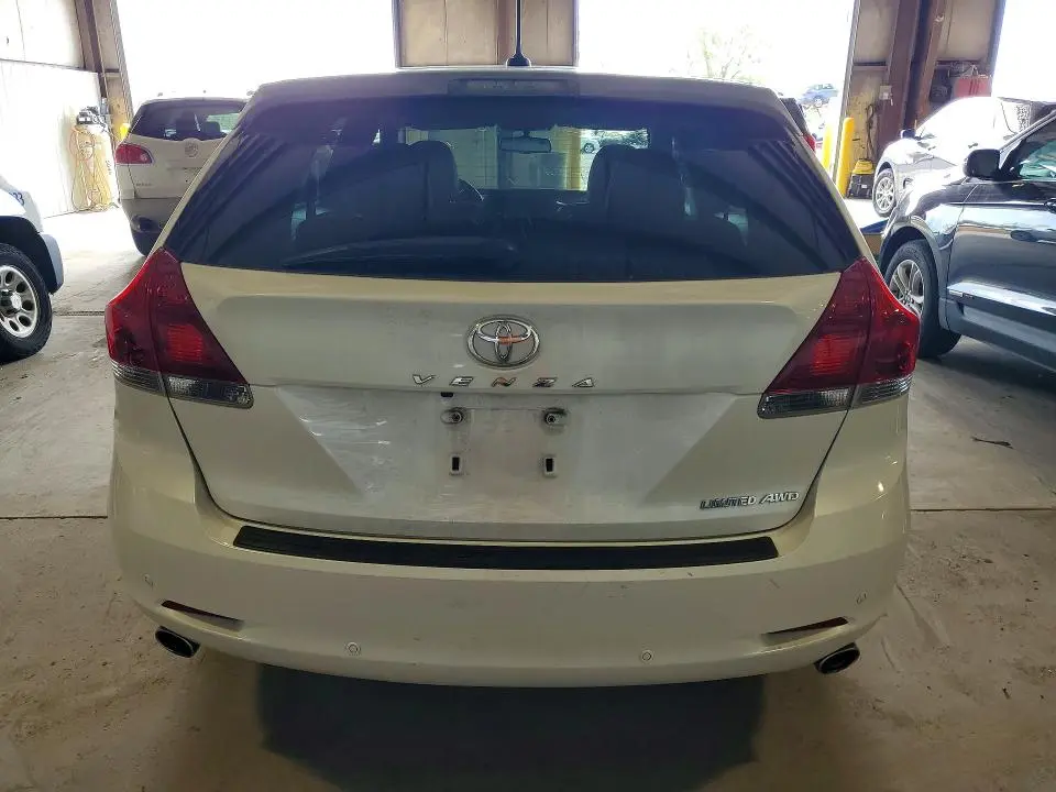 2015 TOYOTA VENZA LIMITED  