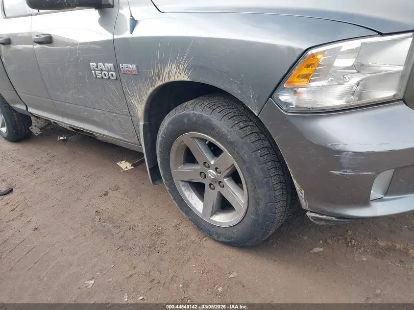 2013 RAM 1500 EXPRESS