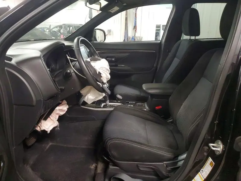 2018 MITSUBISHI OUTLANDER SE  
