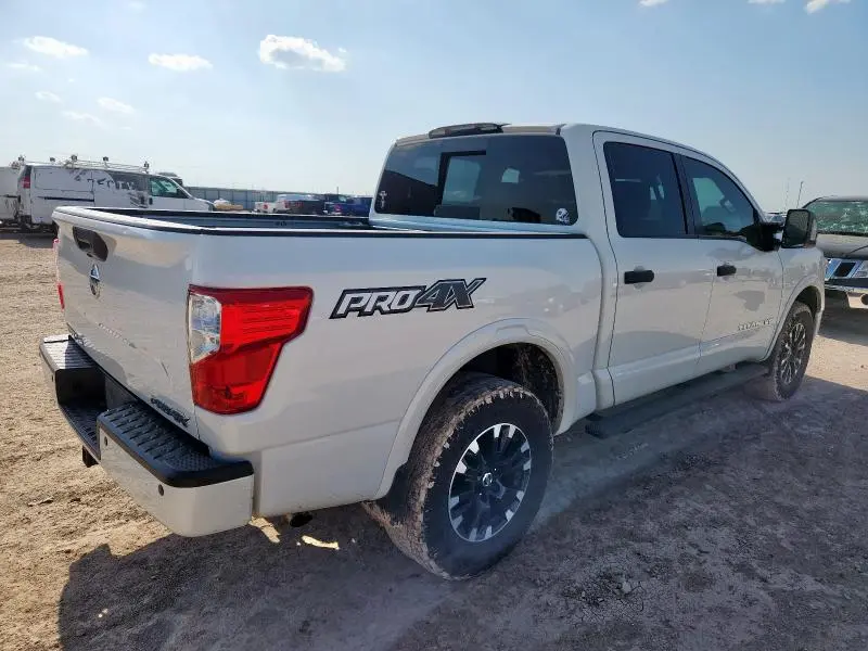2019 NISSAN TITAN SV  